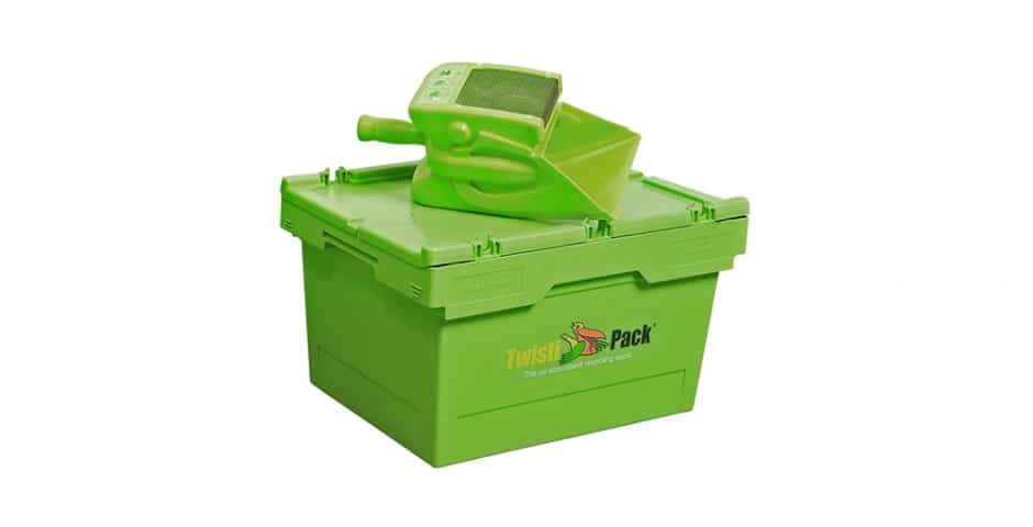 Recycleur d'absorbant mobile pour les problèmes de déversements. Compact, c’est un kit d’intervention idéal tout en un : stocke, distribue, récupère et recycle.